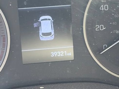 Used 2019 Hyundai Tucson Value w/ Cargo Package FWD image 4