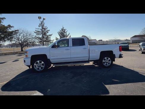 Used 2018 Chevrolet Silverado 2500 LTZ image 27