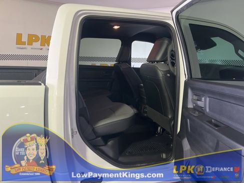 Used 2025 RAM 2500 Tradesman w/ Chrome Appearance Group image 25