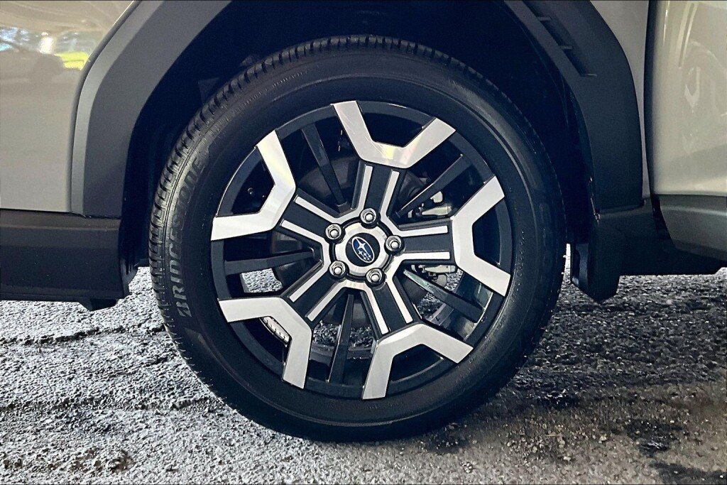 Certified 2026 Subaru Outback Touring XT AWD/4WD image 17