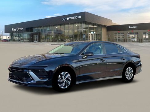 New 2026 Hyundai Sonata Blue FWD image 2