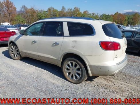 Used 2011 Buick Enclave CXL image 3