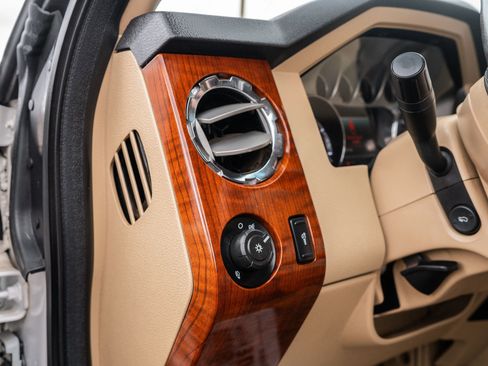 Used 2015 Ford F350 King Ranch image 26