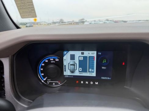 Used 2024 Ford Bronco Wildtrak image 14