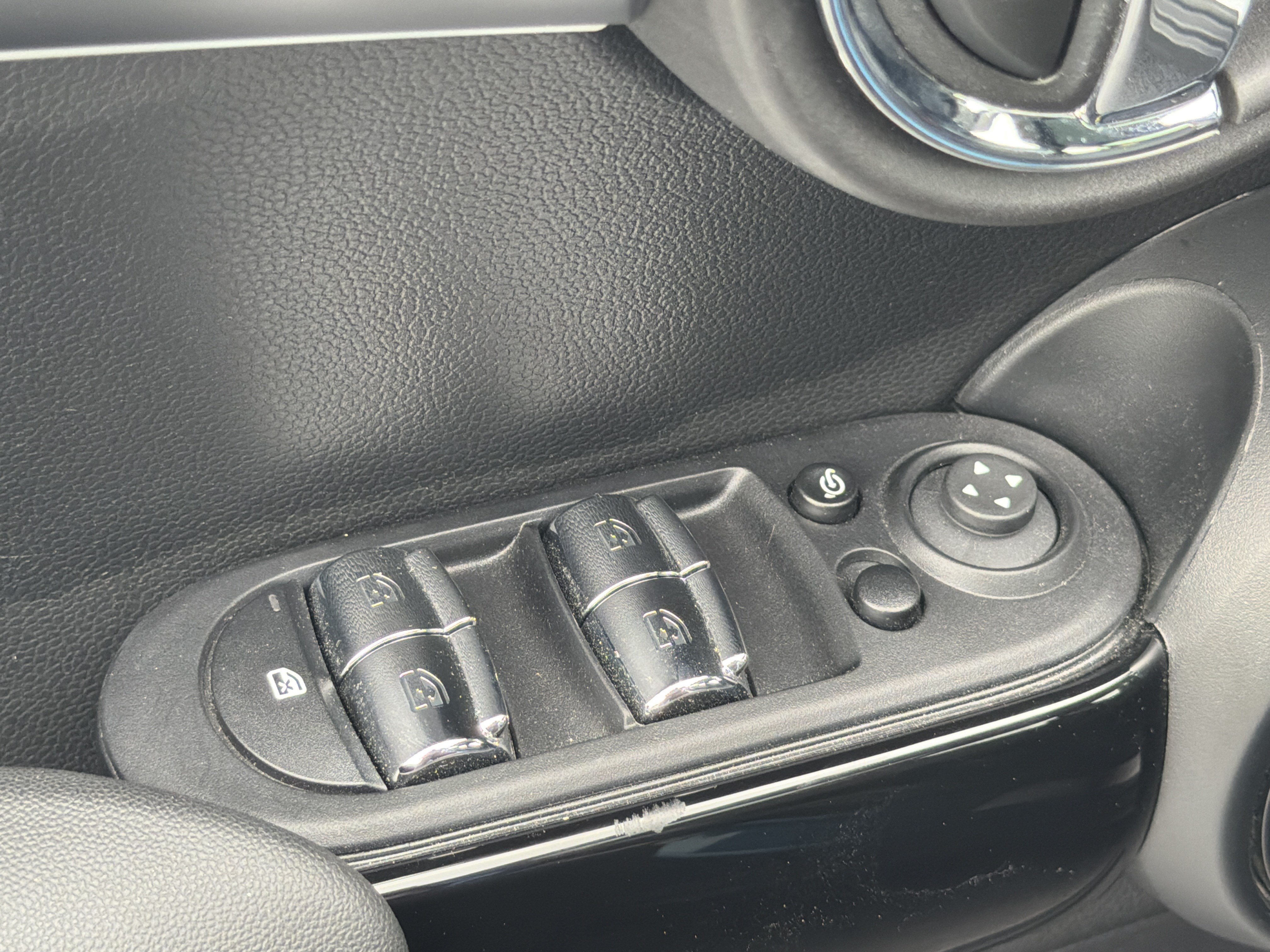 Used 2024 MINI Cooper S FWD image 26