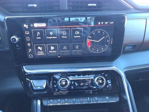 Used 2024 GMC Sierra 1500 Denali Ultimate image 8