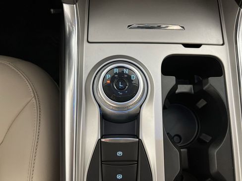 Used 2022 Ford Explorer XLT w/ Equipment Group 202A image 22