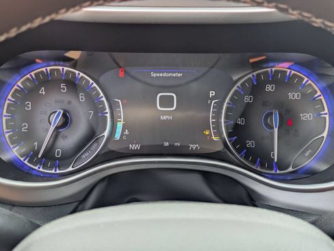 New 2027 Chrysler Pacifica Select FWD image 20
