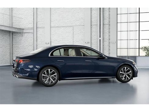 New 2026 Mercedes-Benz E 450 4MATIC Sedan image 18