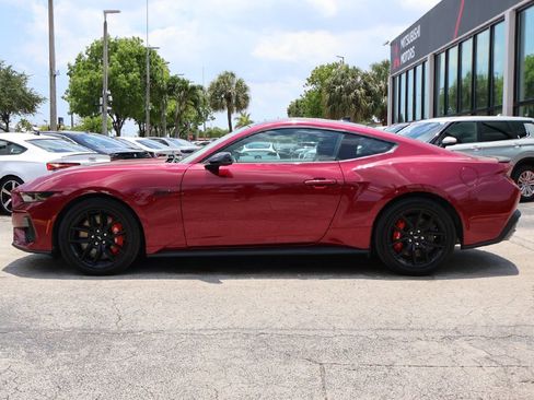 Used 2025 Ford Mustang GT Premium RWD image 17