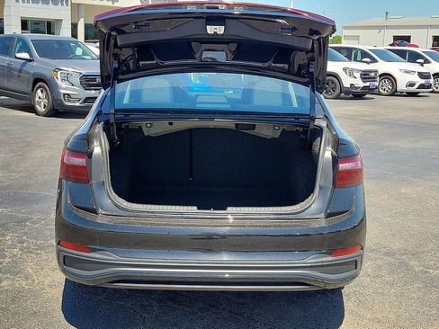 Used 2025 Volkswagen Jetta S FWD image 8