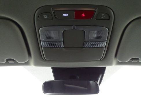 Used 2024 Kia Telluride S image 25