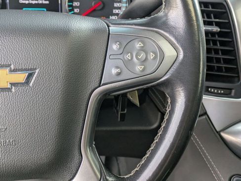 Used 2020 Chevrolet Suburban LT image 8