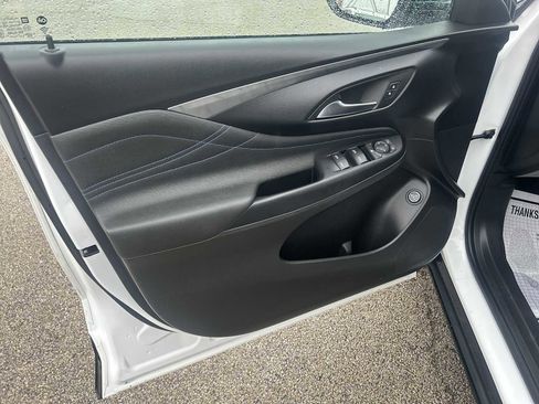 Used 2024 Buick Envista Sport Touring w/ Convenience I Package image 20