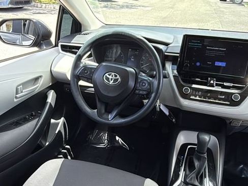 Certified 2025 Toyota Corolla LE FWD image 13