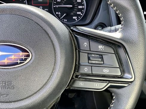 Used 2025 Subaru Forester Premium image 28