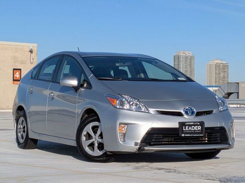 Used 2015 Toyota Prius Four image 1