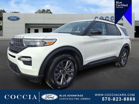 Certified 2022 Ford Explorer XLT w/ Equipment Group 202A image 1