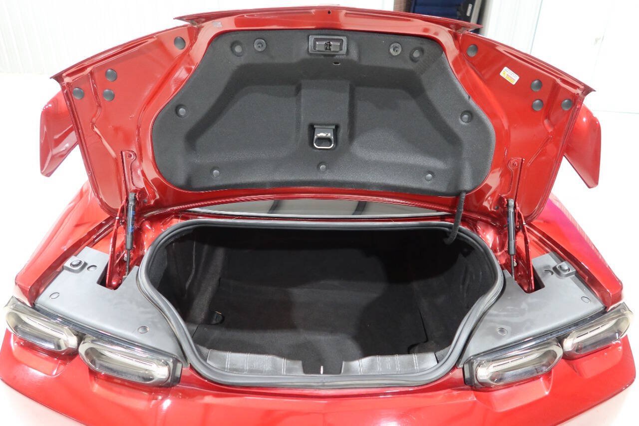 Used 2021 Chevrolet Camaro SS RWD image 27