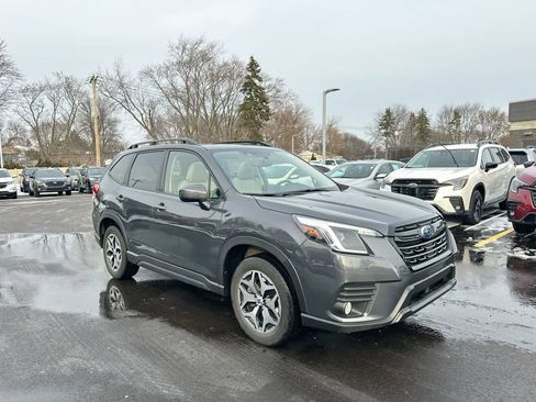 Certified 2023 Subaru Forester Premium image 16