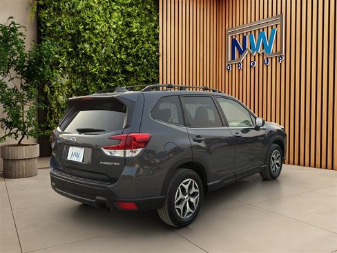 Used 2022 Subaru Forester Premium w/ Popular Package #1 AWD/4WD image 23