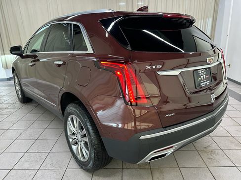 Used 2023 Cadillac XT5 Premium Luxury w/ Technology Package AWD/4WD image 8