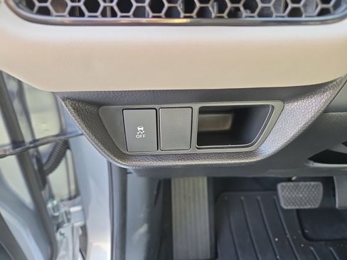 New 2026 Honda HR-V LX image 12