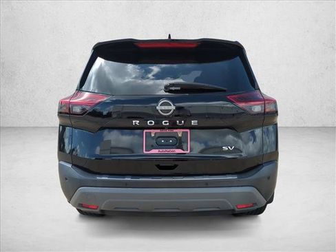 Used 2022 Nissan Rogue SV FWD image 6