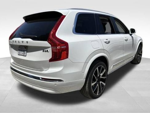 Used 2023 Volvo XC90 B6 Plus w/ Protection Package Premier AWD/4WD image 4