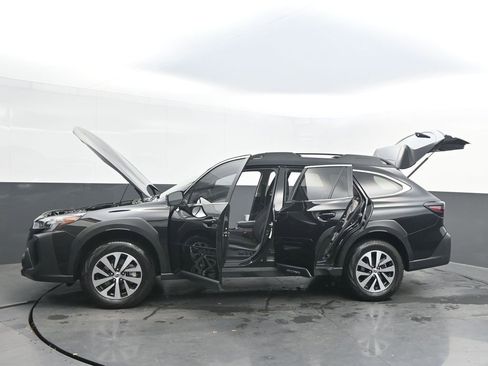 Used 2024 Subaru Outback Premium image 42