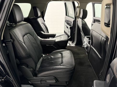 Used 2021 Ford Expedition Max Platinum AWD/4WD image 13