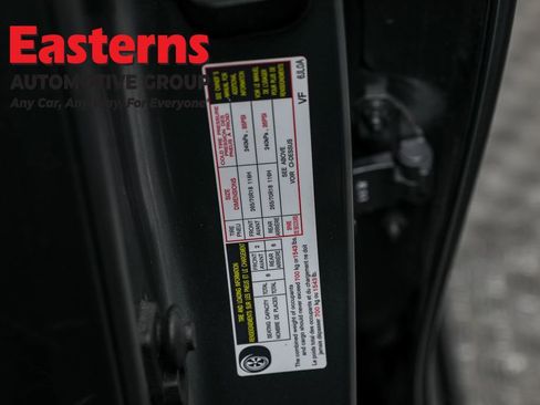 Used 2024 Nissan Armada SV image 35