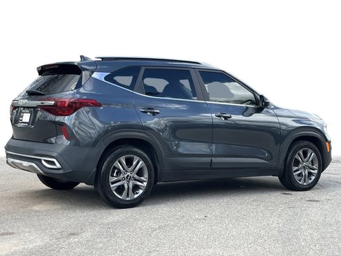 Certified 2022 Kia Seltos S image 27