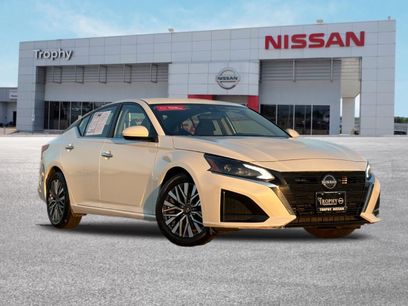 Certified 2023 Nissan Altima 2.5 SV
