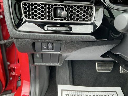 Used 2025 Honda Civic Sport image 21