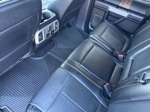 Used 2019 Ford F150 Lariat w/ Equipment Group 502A Luxury AWD/4WD image 4