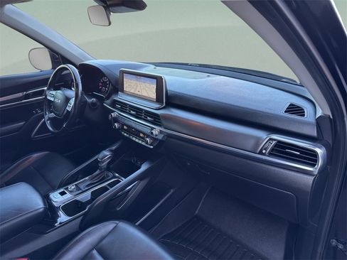 Used 2022 Kia Telluride LX image 32
