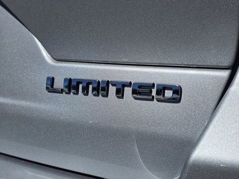 Certified 2022 Jeep Grand Cherokee Limited RWD image 17