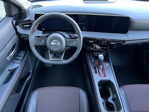 New 2025 Nissan Kicks SR w/ Illumination Package image 32