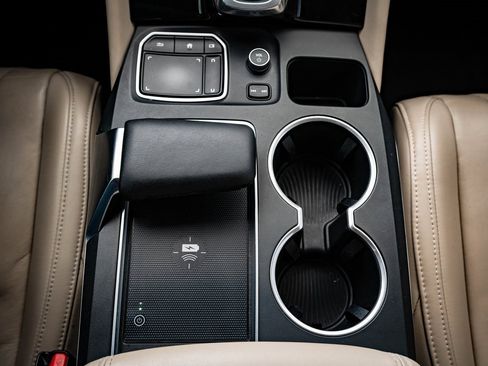 Certified 2023 Acura MDX FWD w/ Technology Package image 38