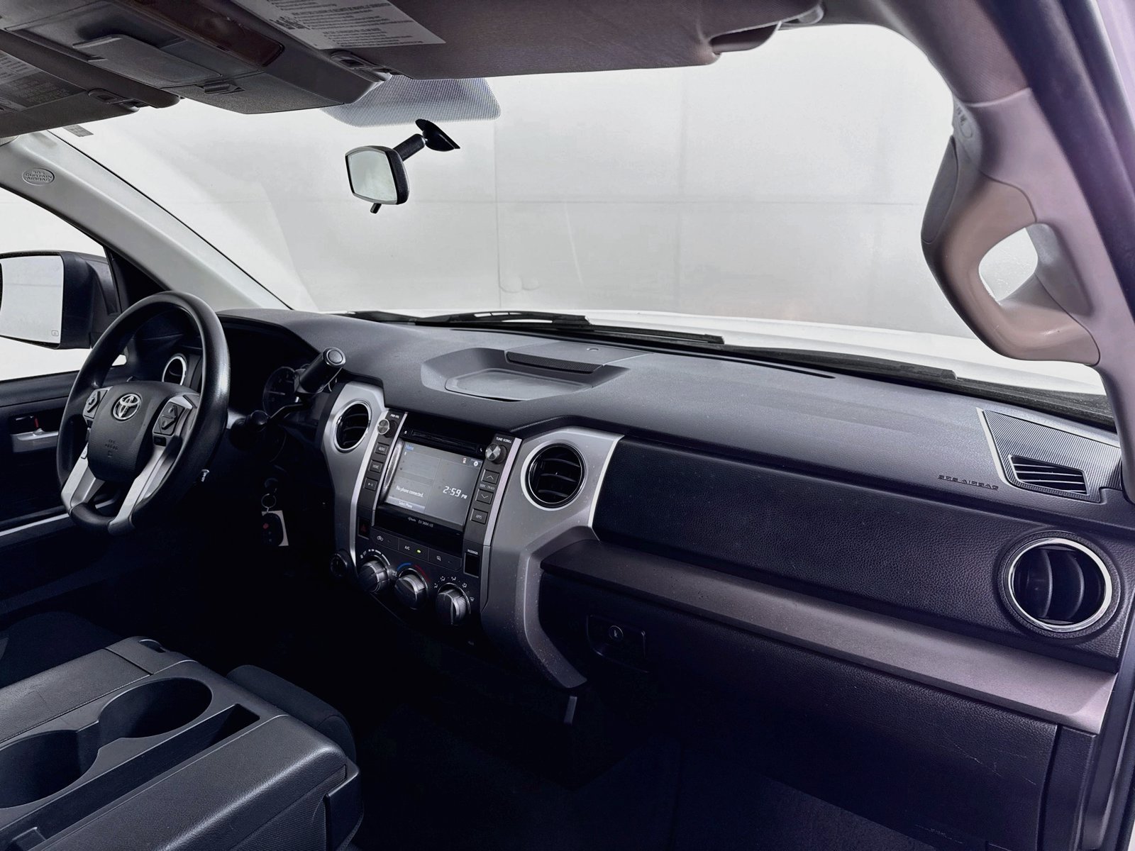 Used 2016 Toyota Tundra SR5 AWD/4WD image 23