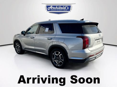 Used 2025 Hyundai Palisade Limited image 3