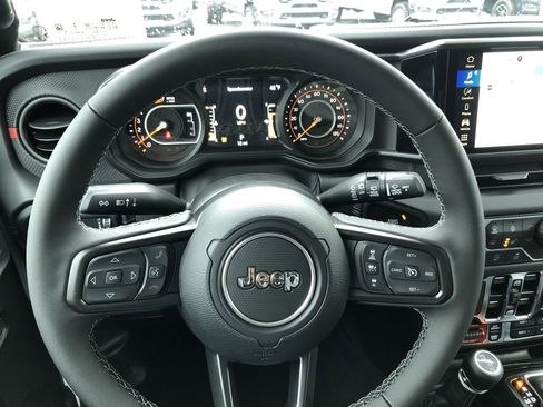 New 2026 Jeep Wrangler Unlimited Rubicon image 23