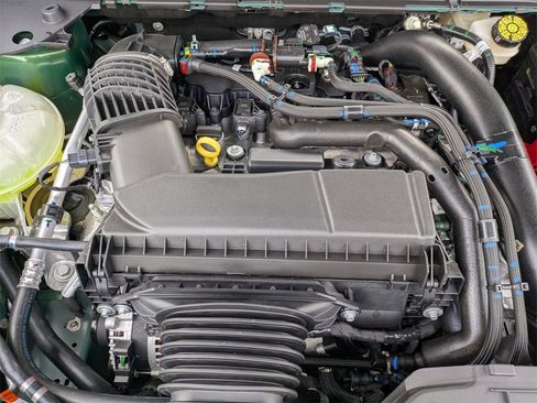 New 2025 Ford Maverick XLT w/ XLT Luxury Package image 22