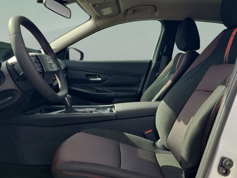 New 2026 Nissan Sentra SR image 15