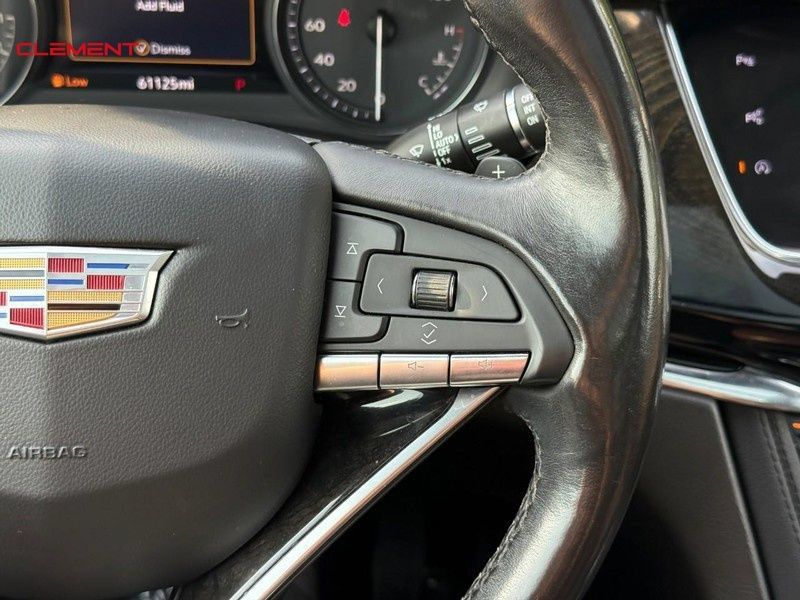 Used 2023 Cadillac XT6 Premium Luxury w/ Technology Package AWD/4WD image 24