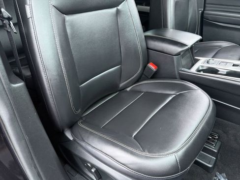 Used 2023 Ford Explorer XLT w/ Equipment Group 202A image 22