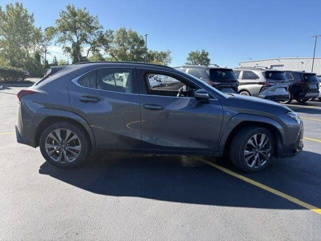 Used 2024 Lexus UX 250h F Sport AWD/4WD image 15