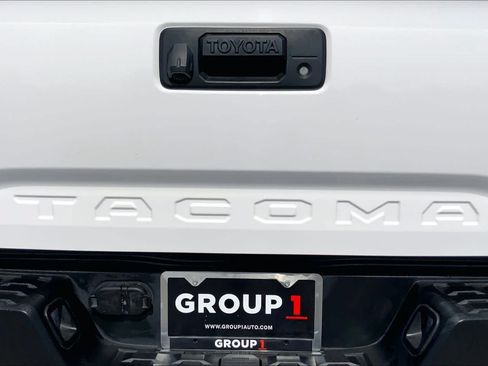Used 2023 Toyota Tacoma SR5 RWD image 10