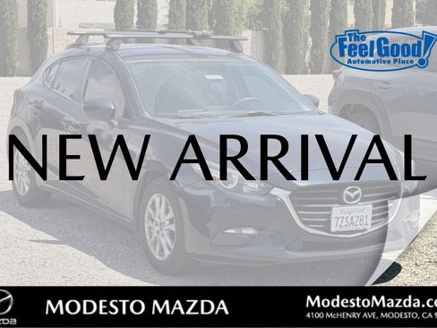 Used 2017 MAZDA MAZDA3 Sport FWD image 1